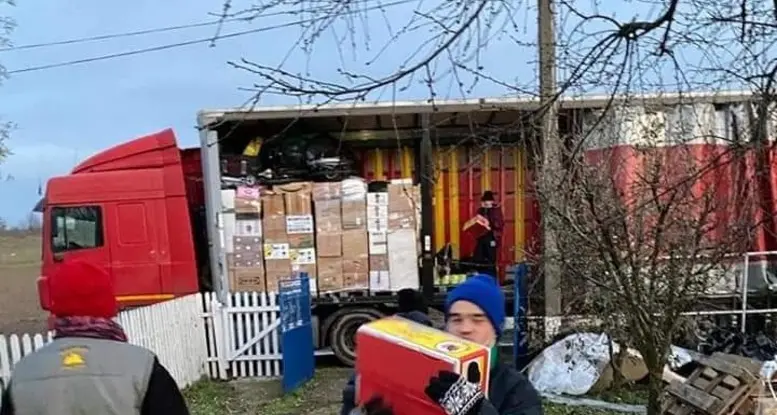Camion di aiuti e alimenti in Moldavia