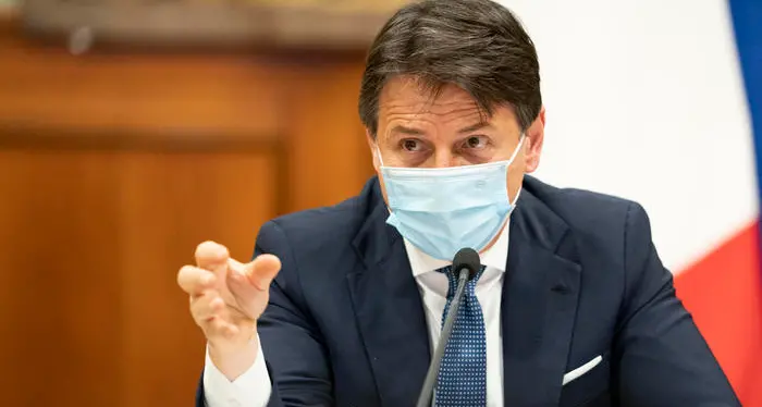Covid, ipotesi provvedimento ponte dal 7 al 15 gennaio