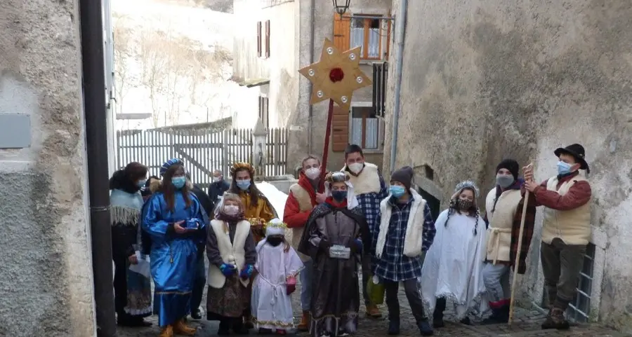I Cantori della Stella sfidano la pandemia per solidarietà