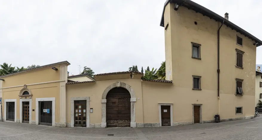 Il Comune “tutela” la canonica: ha bisogno di restauri