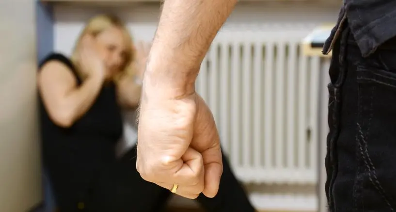Minacce e violenze, un matrimonio da incubo