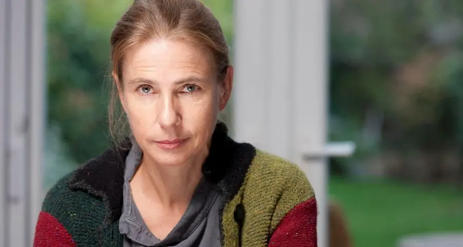 La scrittrice Lionel Shiver ospite virtuale della Libreria Arcadia