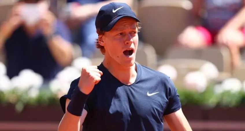 Roland Garros, Sinner accede agli ottavi di finale