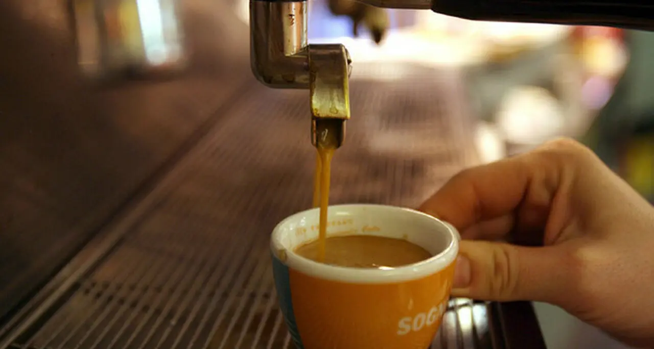 Solo a Trento cala il prezzo del caffè al bar