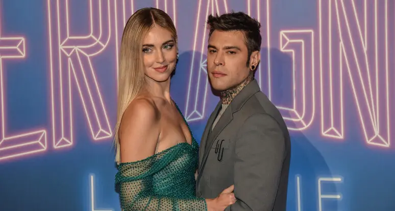 Chiara Ferragni rientra da Parigi: preoccupazione per la salute di Fedez
