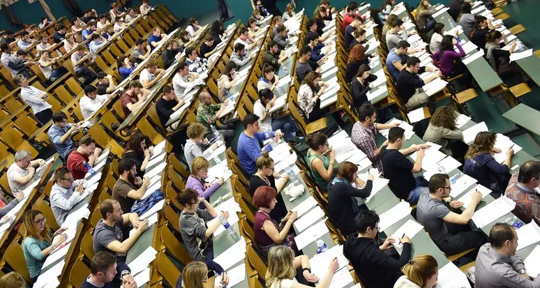 Slittano ad aprile i test per l'accesso alla facoltà di Medicina