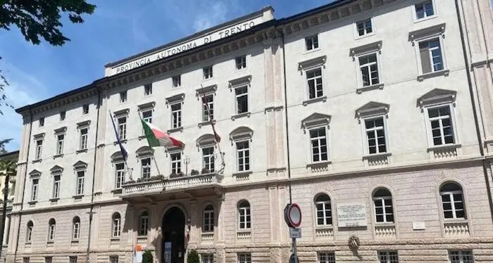 Contratti, la Fenalt rompe con l'Apran e diserta il tavolo: «Dopo tante promesse, una proposta offensiva»