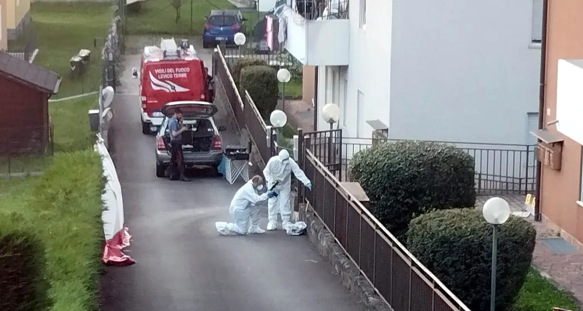 In rianimazione l'uomo accoltellato alla gola dopo una lite tra inquilini a Levico