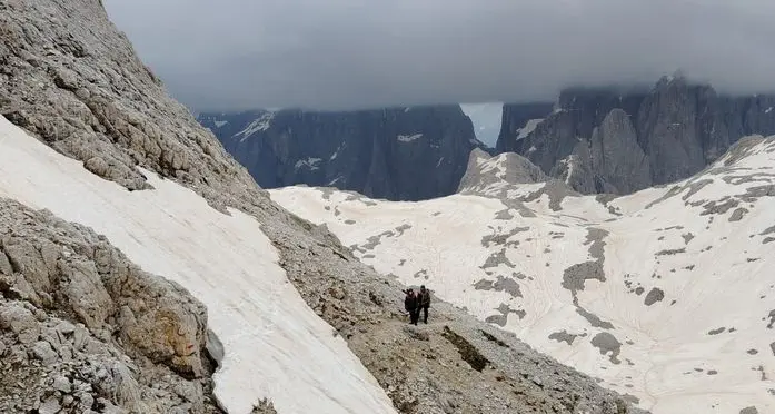 In cinque bloccati sulle Pale di San Martino dalla neve: salvati con l'elicottero