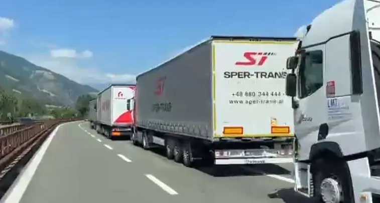 L'allarme delle imprese trentine per i divieti ai mezzi pesanti sulla bretella Affi-Peschiera