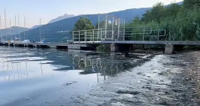 Mucillagine nel lago, balneazione sconsigliata a San Cristoforo