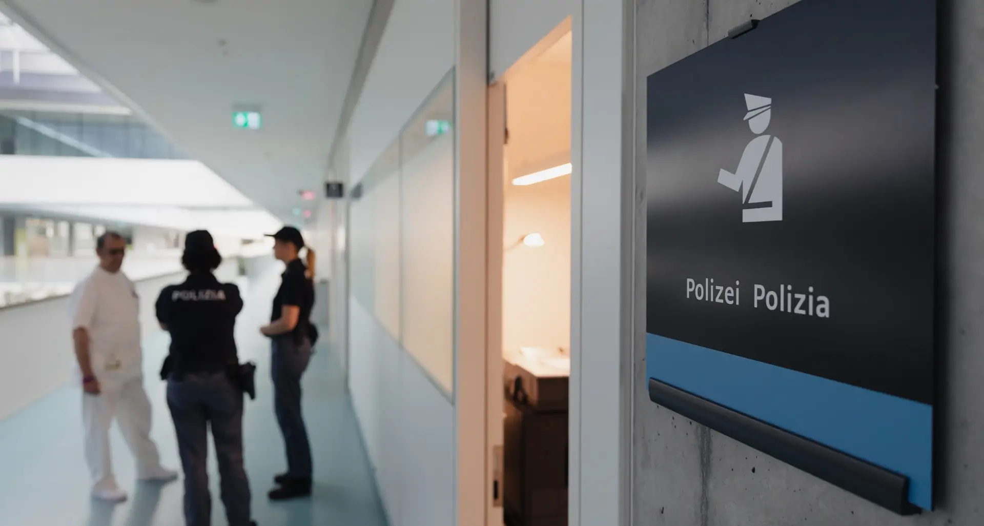 Bolzano, ancora un medico aggredito in ospedale: uomo denunciato dalla polizia
