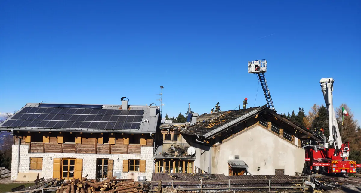 Rogo al rifugio Zugna, forse già fra una settimana la riapertura