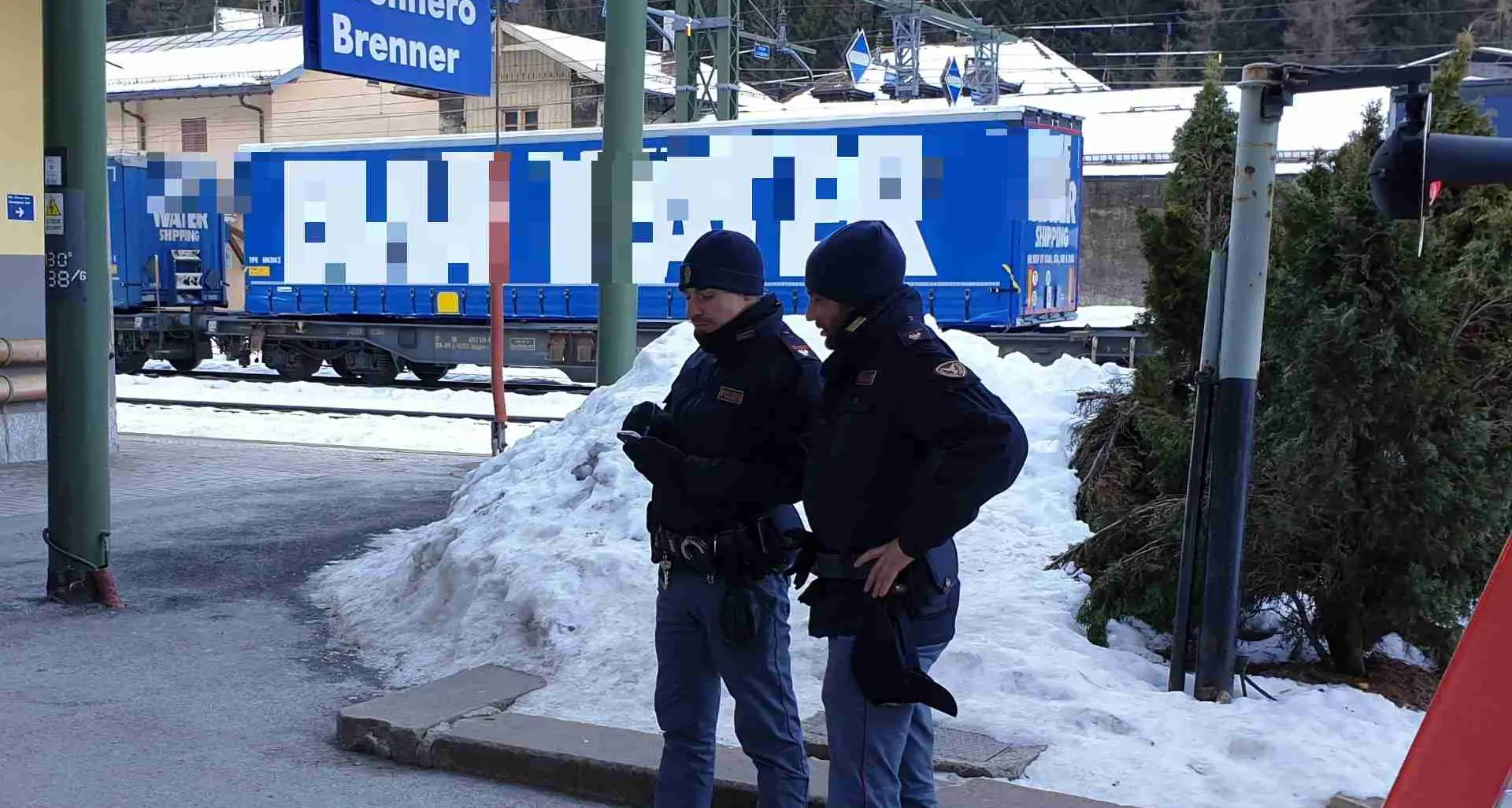 Evaso con condanna a tre anni rintracciato dalla polizia al Brennero