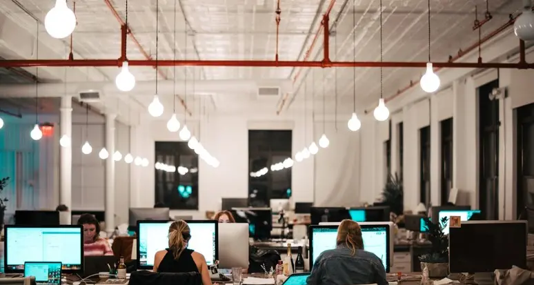 Crescono gli occupati in Trentino grazie ai lavoratori indipendenti, in calo i dipendenti