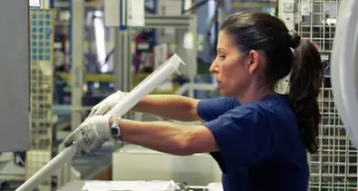 Industria trentina: prosegue il calo delle assunzioni, allarme dei sindacati
