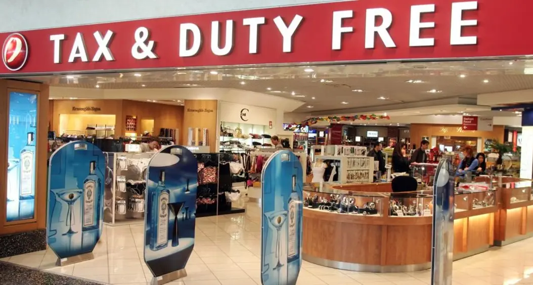 Settimana bianca in Tonale, studenti scozzesi borseggiano il duty free a Bergamo: fermati sull’aereo