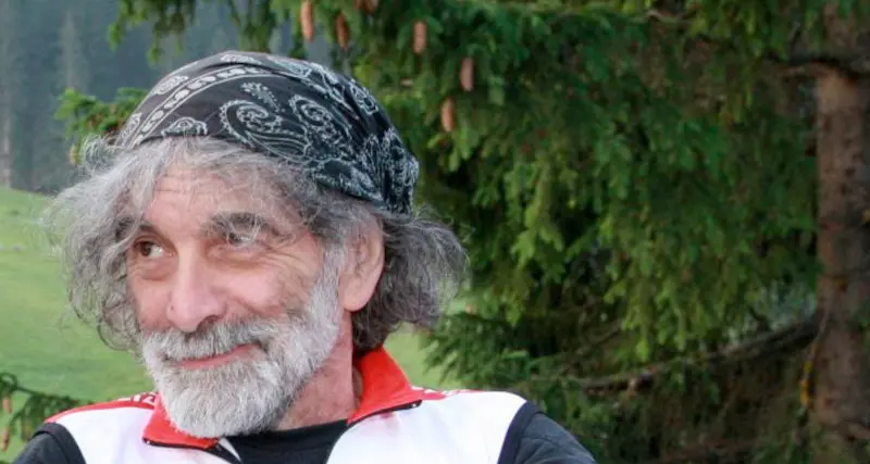 Folgaria, Mauro Corona sulla vecchiaia: «Fondamentale tenere allenata la mente»