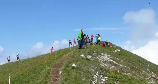 Troppi turisti sul sentiero del Seceda: prenotazione obbligatoria
