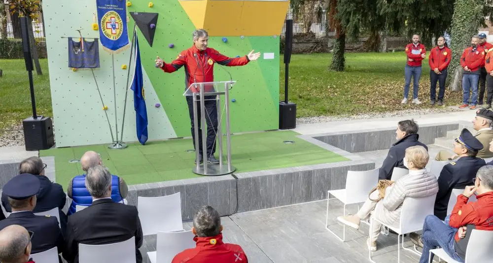 Il trentino Dellantonio inaugura a Milano la nuova casa del Soccorso Alpino