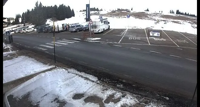 Natale con forti nevicate a nordovest, solo deboli sulle Dolomiti