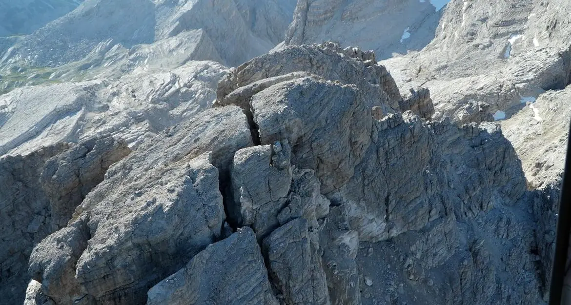 «Le frane sulle Dolomiti segnali del mutamento climatico»