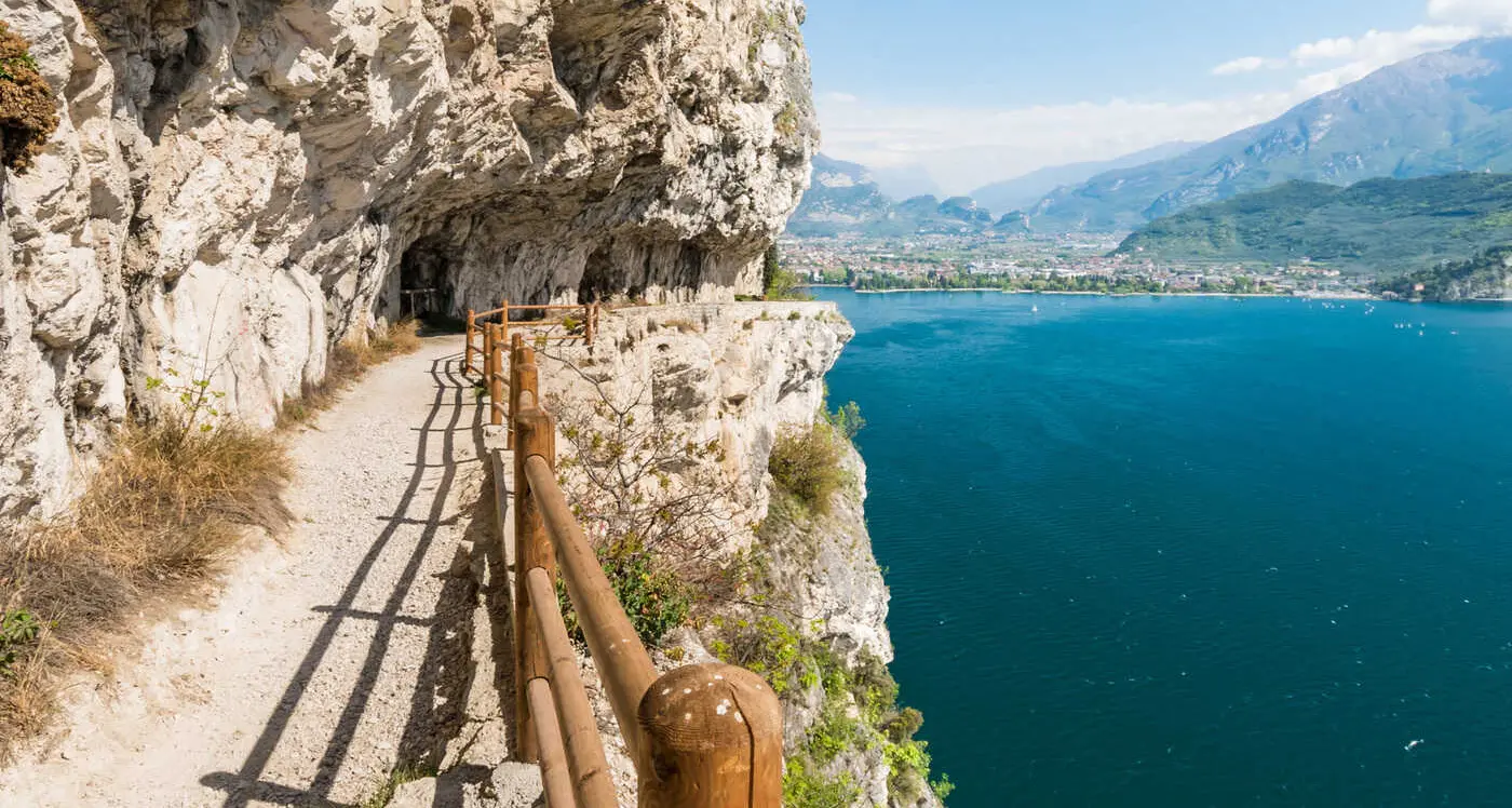 Riva, manutenzione e due mesi di chiusura per il Sentiero del Ponale