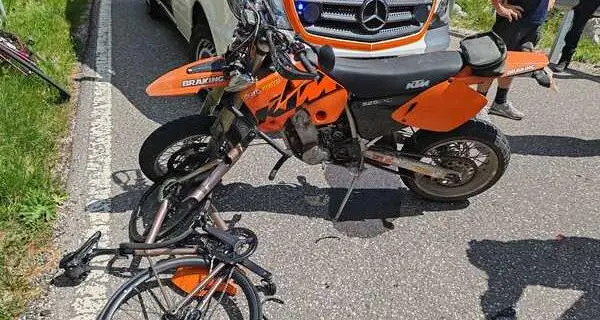 Scontro moto-bici: ferito anche l'ex azzurro di sci Peter Runggaldier