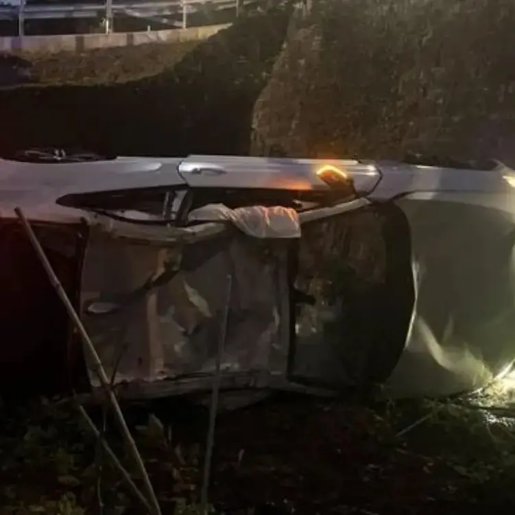Ischia di Pergine: perde il controllo dell'auto e finisce in un orto