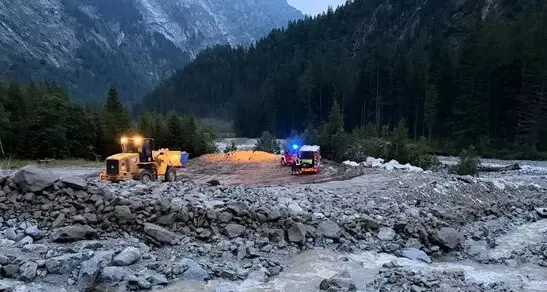Colata detritica in val Genova: l'accesso resta chiuso