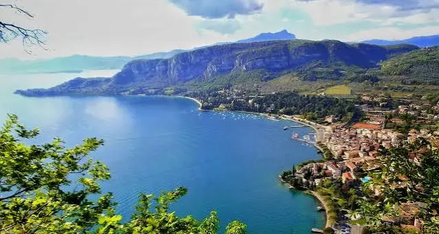 Garda veneto: aumentano turisti stranieri e durata dei soggiorni