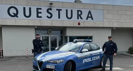 Trento, la polizia smaschera l’autore di furti in due negozi del centro
