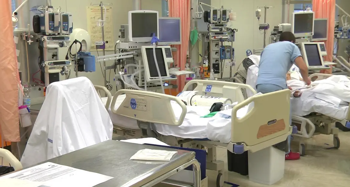 Covid, morte altre 4 persone ma calano i nuovi positivi