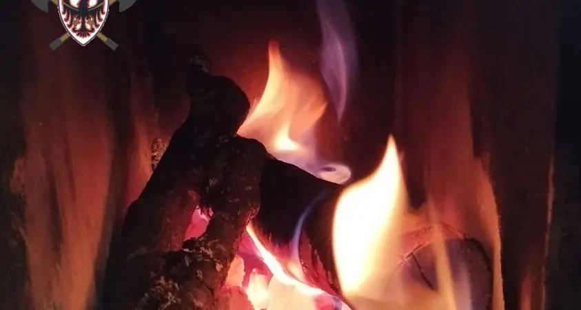 I consigli dei vigili del fuoco per evitare gli incendi del camino
