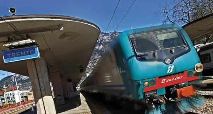 Trasporti ferroviari, attenzione a chi vuole viaggiare domenica 24 luglio: proclamato lo sciopero