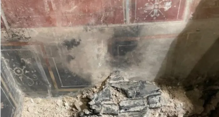 Verona, dallo scavo sotto l’ex cinema spunta una “micro” Pompei