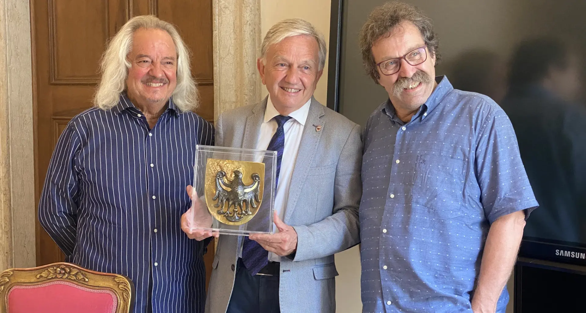 L'Aquila di San Venceslao agli imprenditori vinicoli Mario Pojer e Fiorentino Sandri
