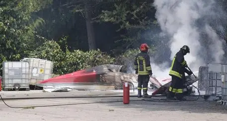 Aereo da turismo precipita a Padova: un morto carbonizzato