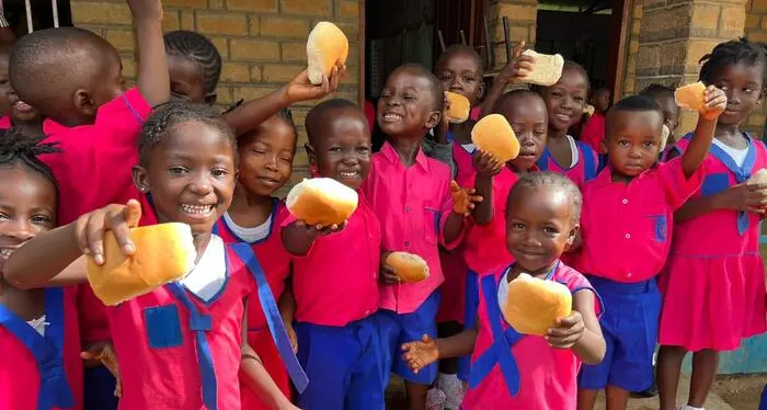 Inaugurato il panificio “solandro” in Sierra Leone: destinatari più di 800 bambini e persone in difficoltà