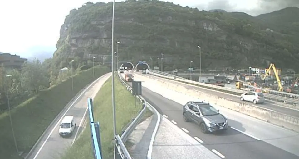 Trento, code per incidente nella galleria di Piedicastello