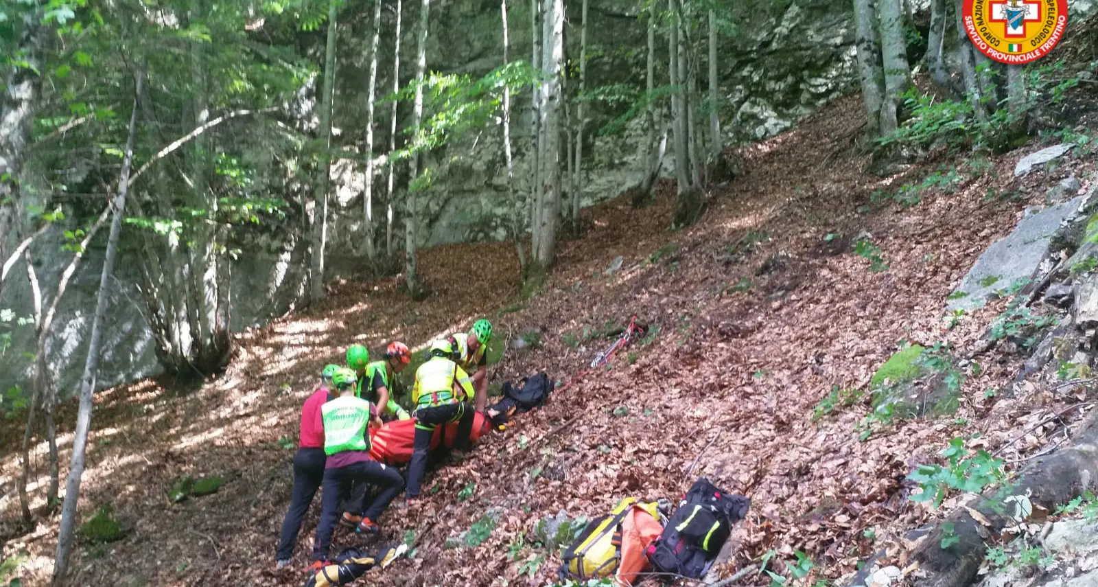 Cavizzana, ciclista di 24 anni precipita in mountain bike