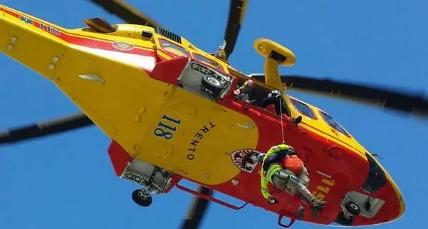 Ferito alla testa un 59enne caduto dalla bici a Ceniga