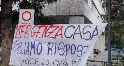 Emergenza abitativa, i sindacati: “Si sospendano tutti gli sfratti Itea”