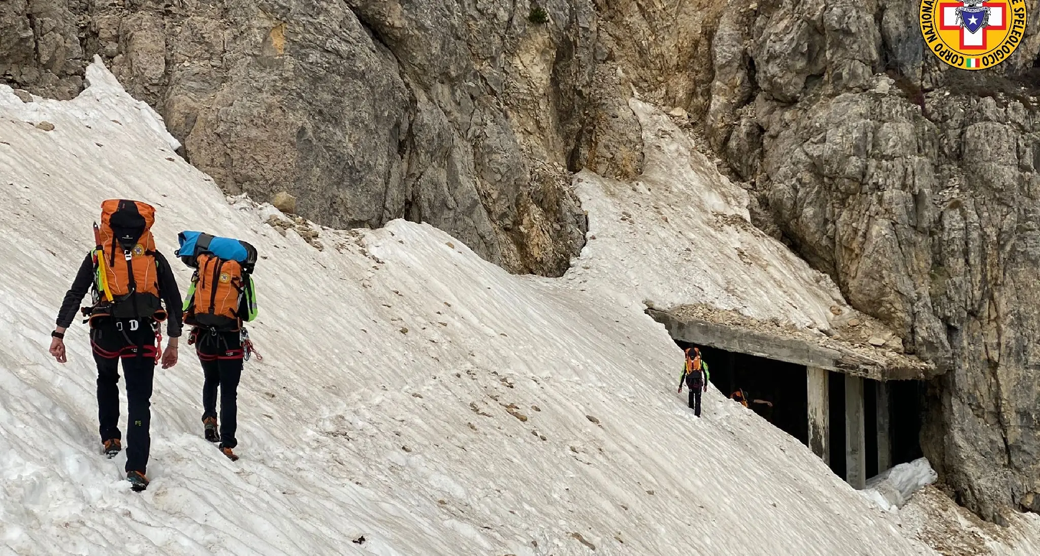 Sul Pasubio innevato senza attrezzatura, salvate tre ventenni