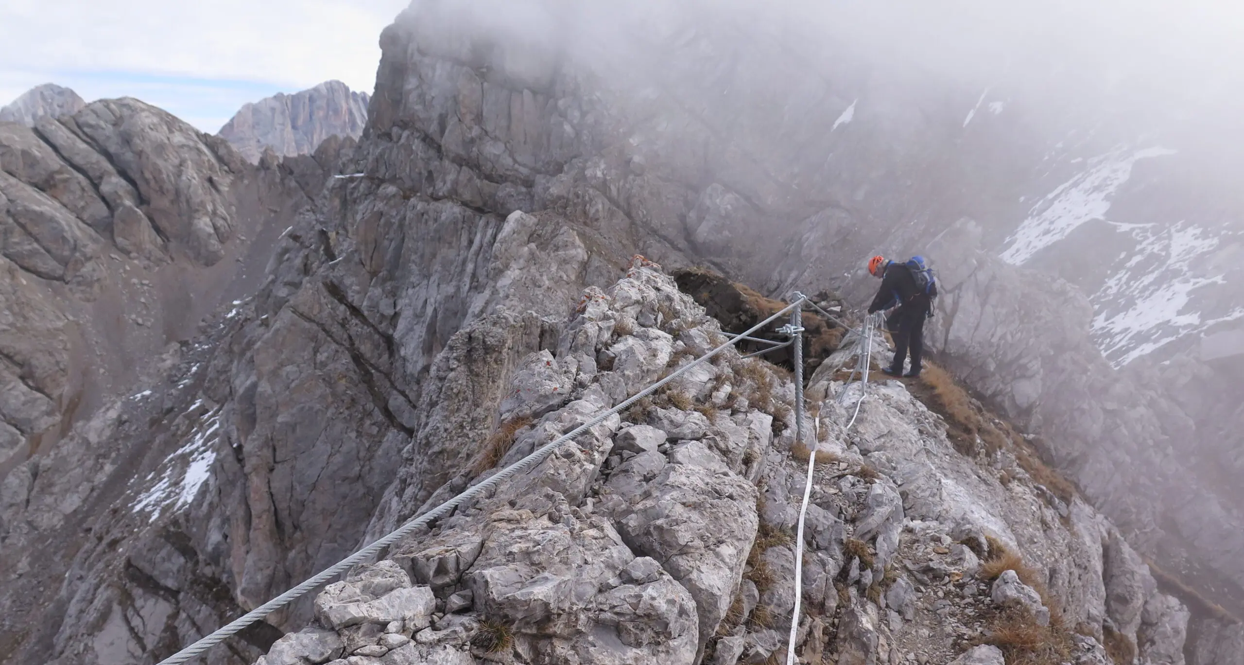 Crolla una cengia, di nuovo chiusa la ferrata Bepi Zac