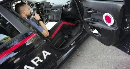 Tenta di rubare in un bar, arrestato