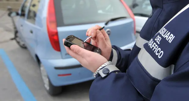 Stop agli aumenti delle multe, aumenta il costo delle sigarette