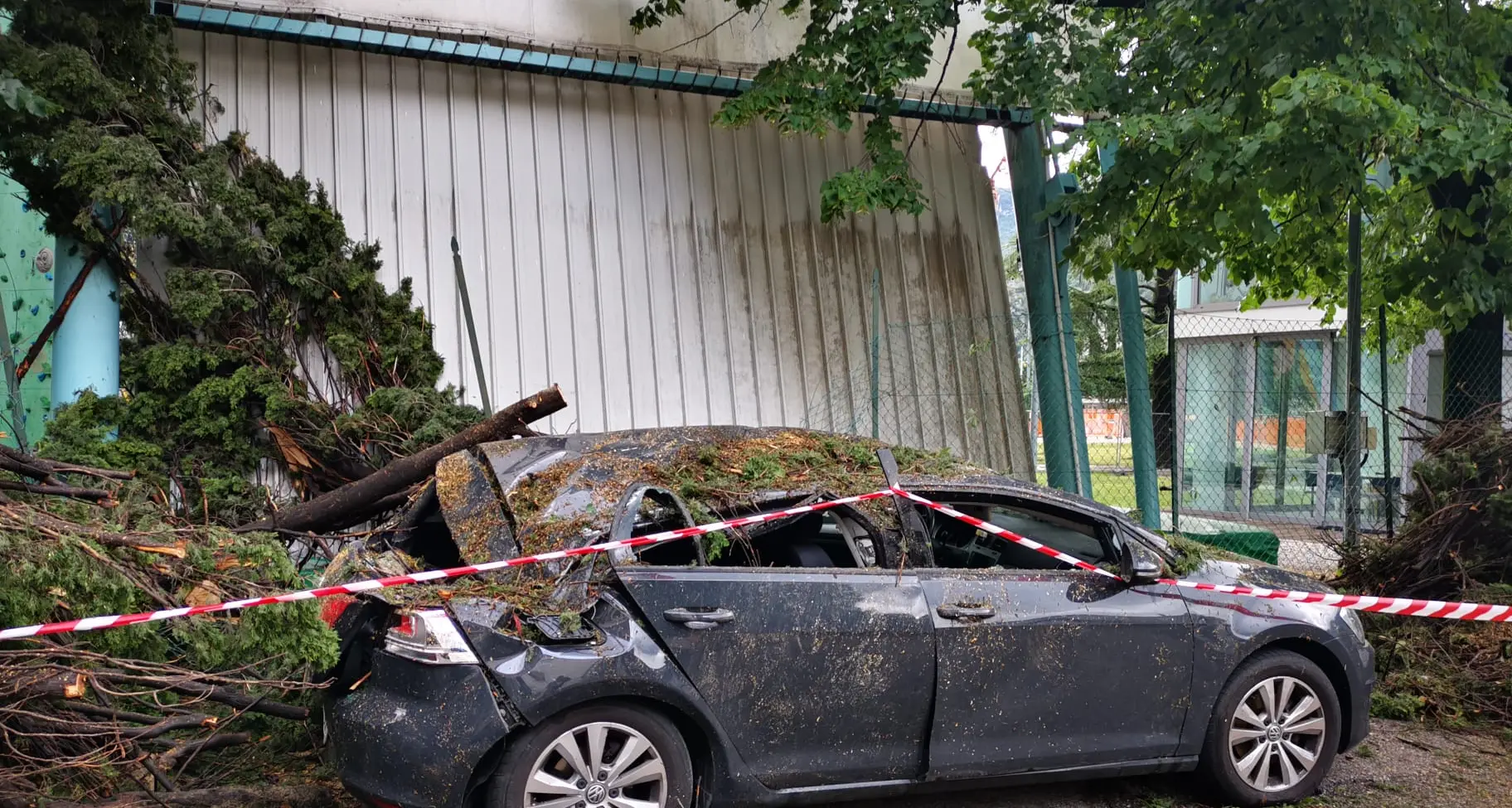 Nubifragio nell’Alto Garda, oltre 250 interventi per i vigili del fuoco: «È andata peggio che nel 2018 con Vaia»