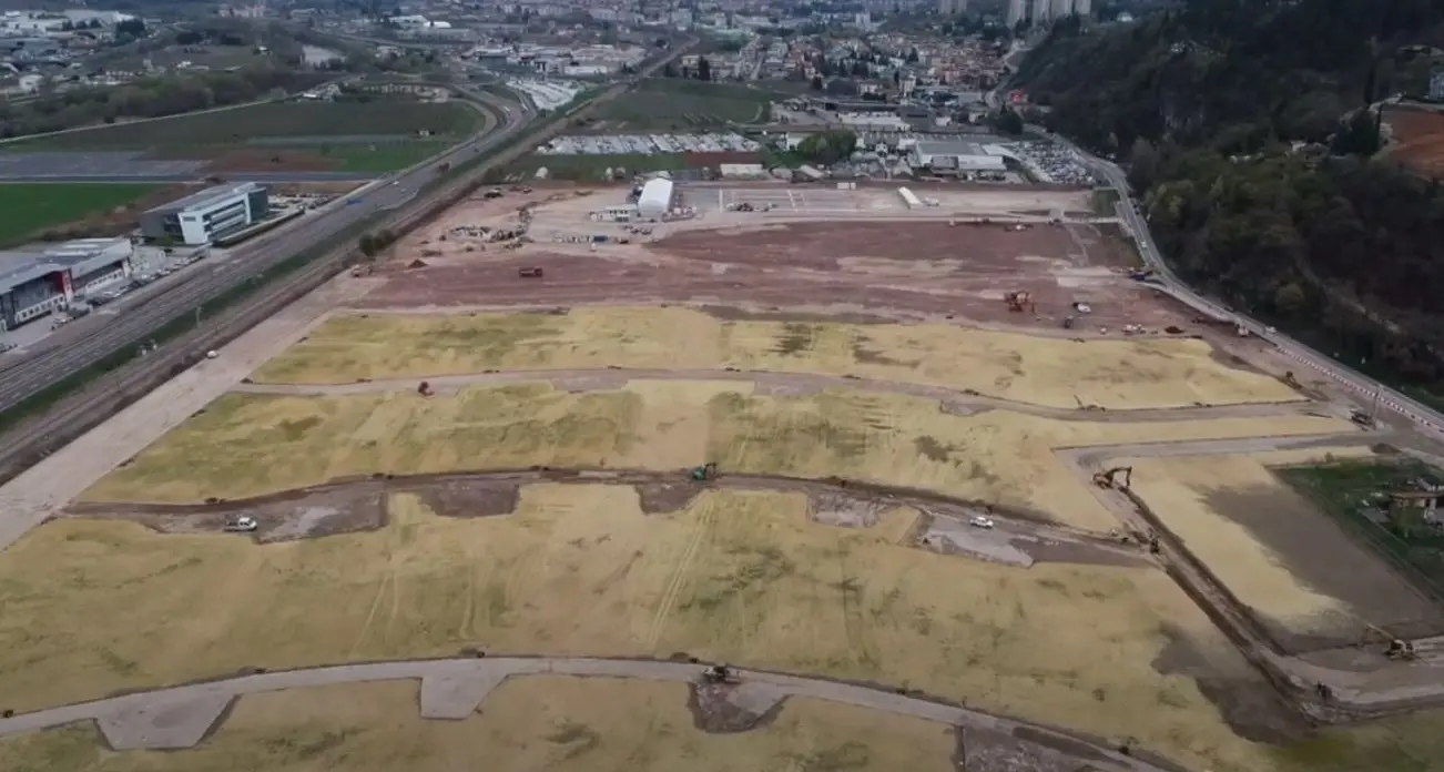 Dai parcheggi (con app) ai pullman in tangenziale: il lato “operativo” del concerto di Vasco a Trento