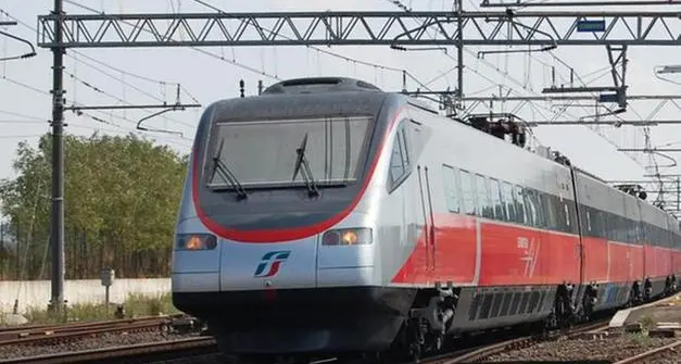 Trento-Bolzano, treni sospesi dalle 20.30 di oggi alle 6.30 di domenica